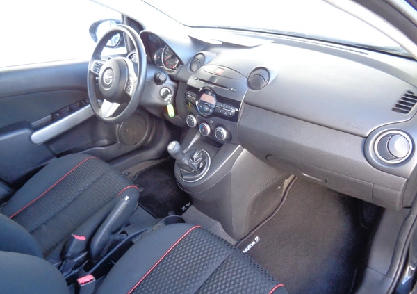 Mazda 2 cena 13900 przebieg: 152000, rok produkcji 2011 z Namysłów małe 172